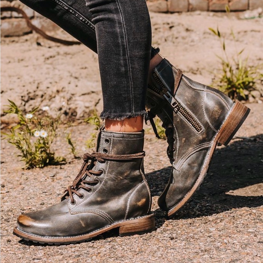 Freebird Manchester Lace up Brown Leather Boots Size 9